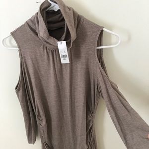 Top- Open shoulder BRAND NEW